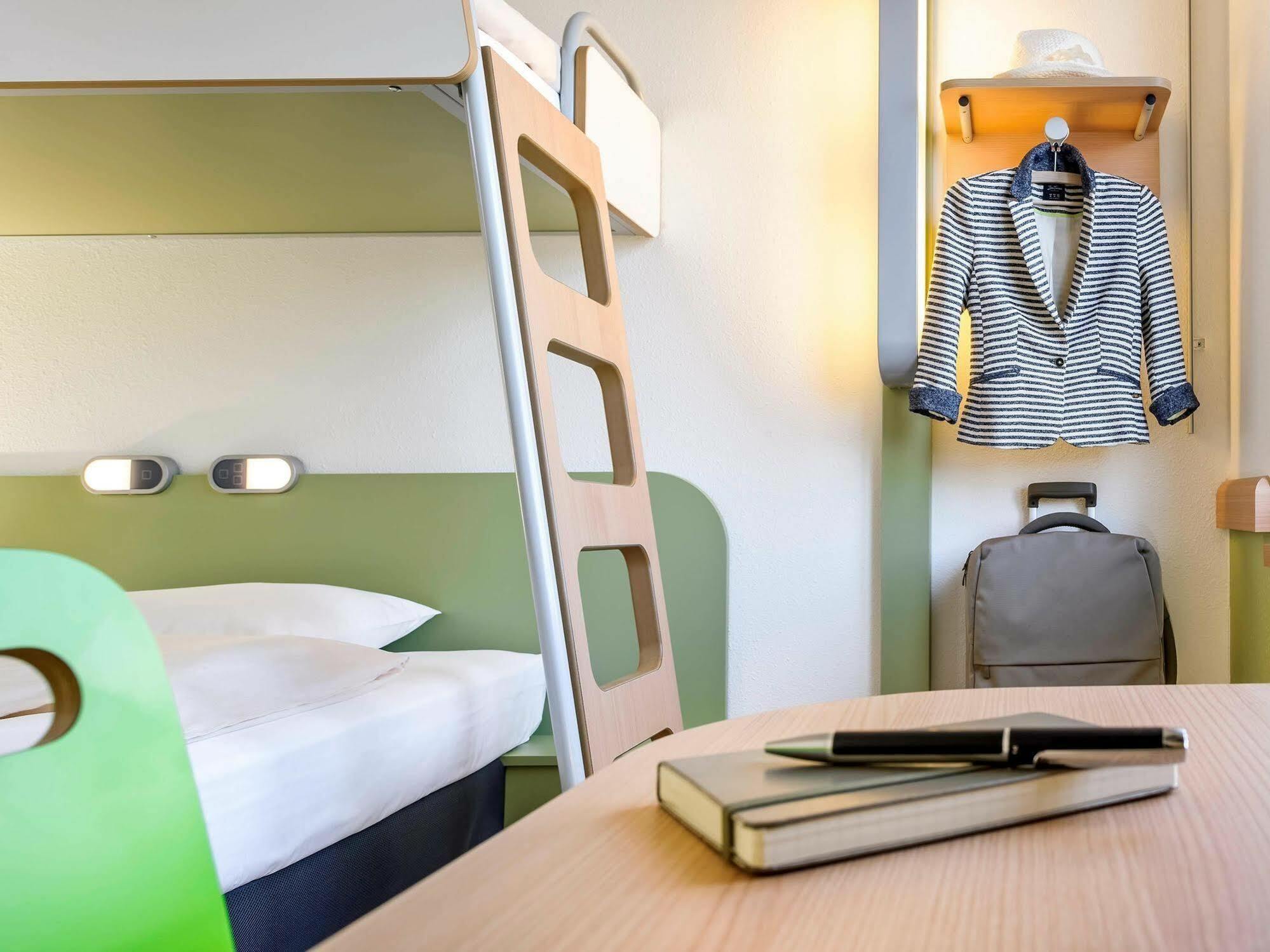 Ibis Budget Fontainebleau Avon Buitenkant foto